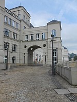 3892.jpg 3892.jpg
