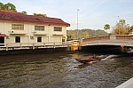 2504.jpg 2504.jpg