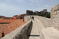5709.jpg 5709.jpg