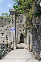 5987.jpg 5987.jpg
